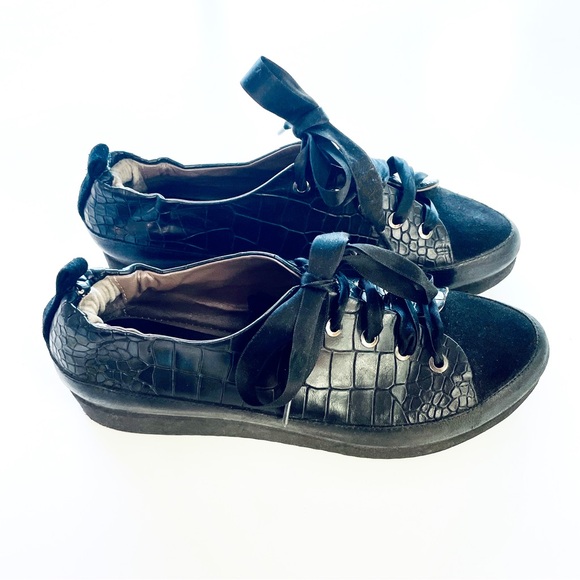 Ron White Black Leather Sneakers with Ultralight Wedge Outsole - EU 37 (US 6.5) - Picture 3 of 12